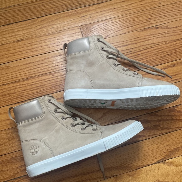Timberland size 8.5 worn twice - Picture 3 of 5